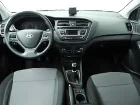 Hyundai i20 (2016) thumbnail 10