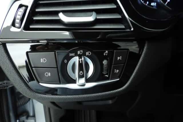 BMW 5-Serie (2018) thumbnail 25