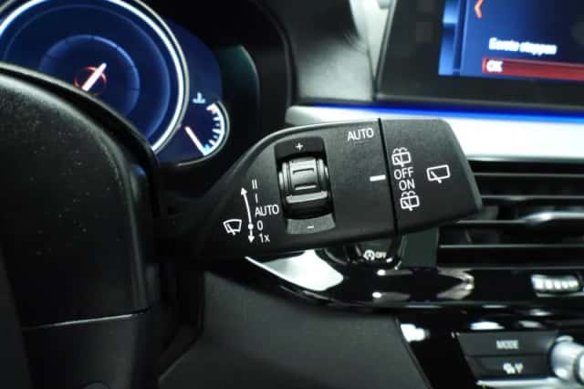 BMW 5-Serie (2018) thumbnail 29