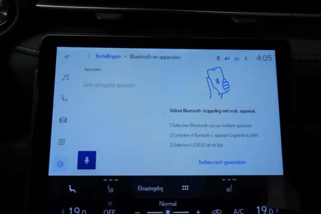 Lexus LBX (2025) thumbnail 30
