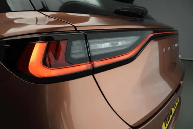 Lexus LBX (2025) thumbnail 34