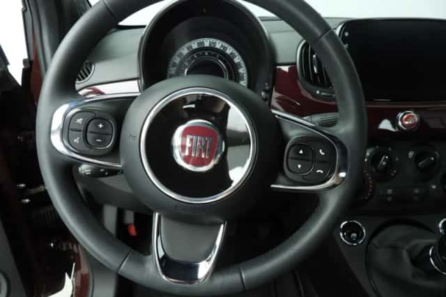 Fiat 500 (2019) thumbnail 12