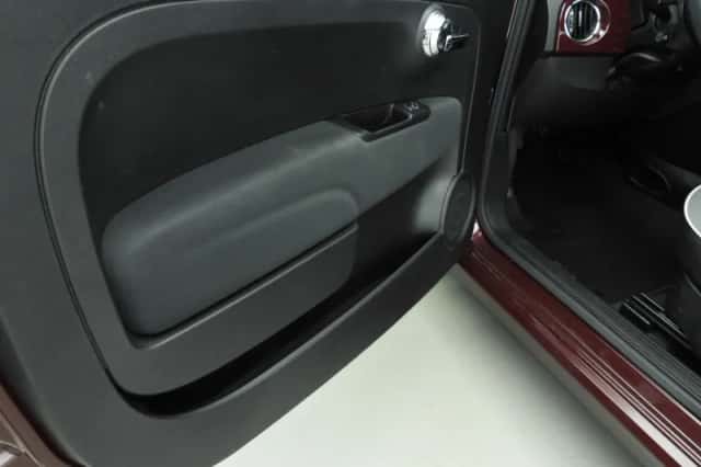 Fiat 500 (2019) thumbnail 24