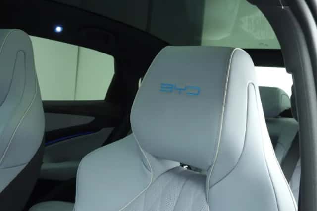 BYD Seal (2024) thumbnail 20