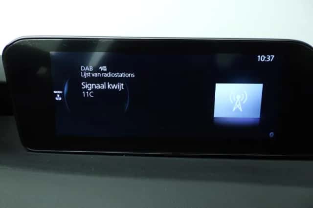 Mazda 3 (2019) thumbnail 33