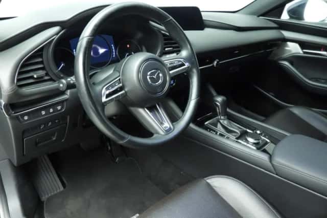 Mazda 3 (2019) thumbnail 5