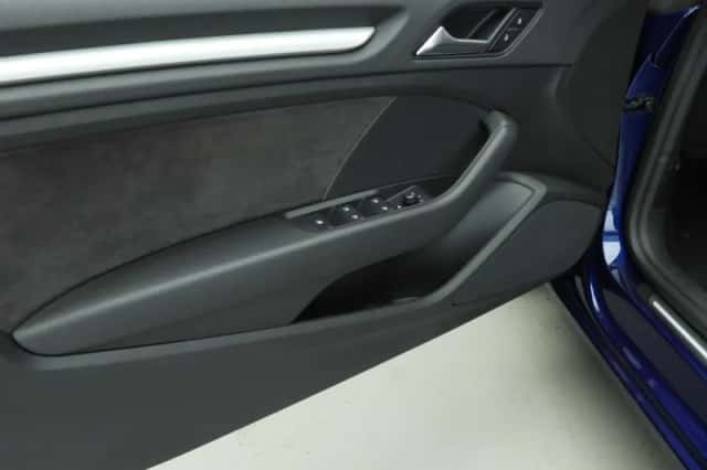 Audi A3 (2016) thumbnail 25