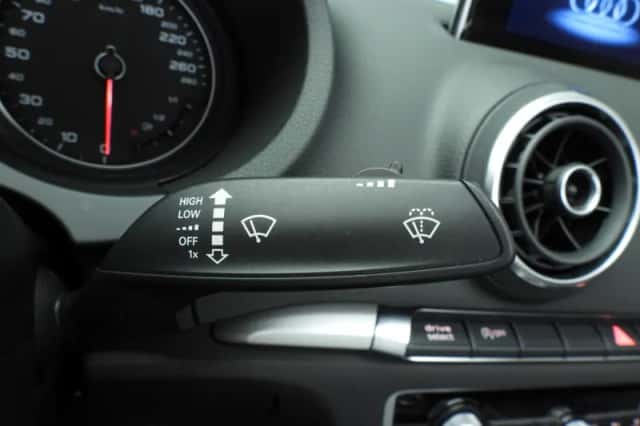 Audi A3 (2016) thumbnail 32