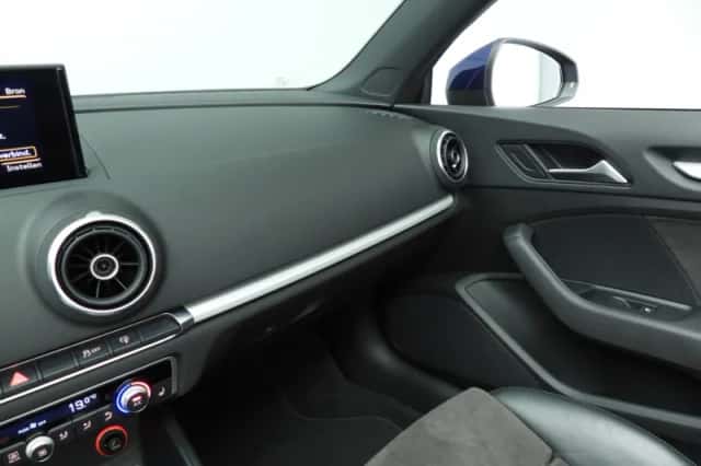 Audi A3 (2016) thumbnail 36