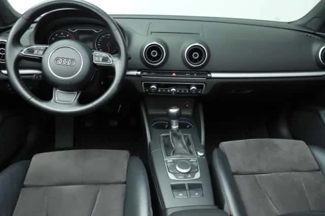 Audi A3 (2016) thumbnail 9