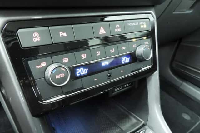 Volkswagen T-Cross (2019) thumbnail 14