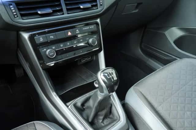 Volkswagen T-Cross (2019) thumbnail 16
