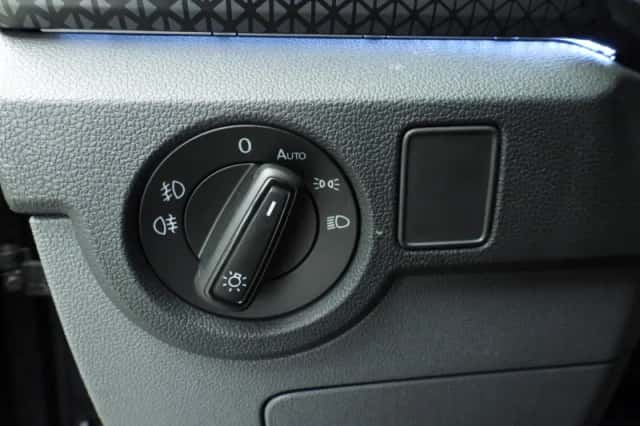Volkswagen T-Cross (2019) thumbnail 22