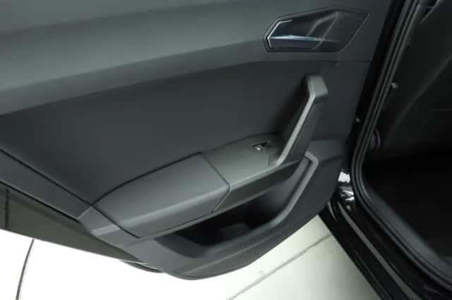SEAT Leon (2021) thumbnail 17