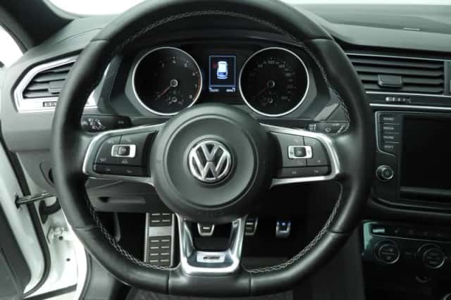 Volkswagen Tiguan (2016) thumbnail 11