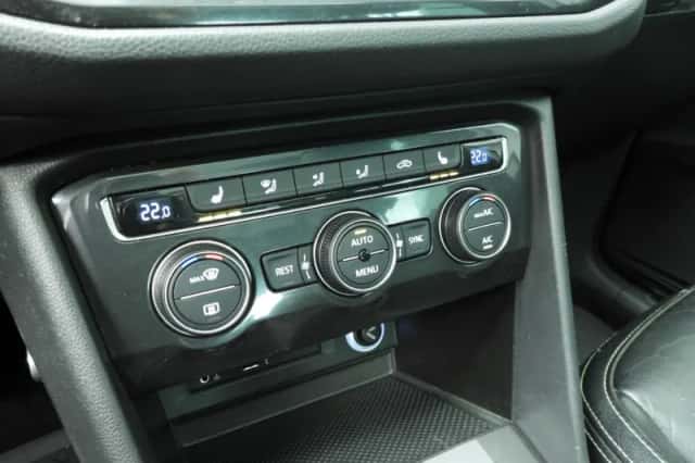 Volkswagen Tiguan (2016) thumbnail 14
