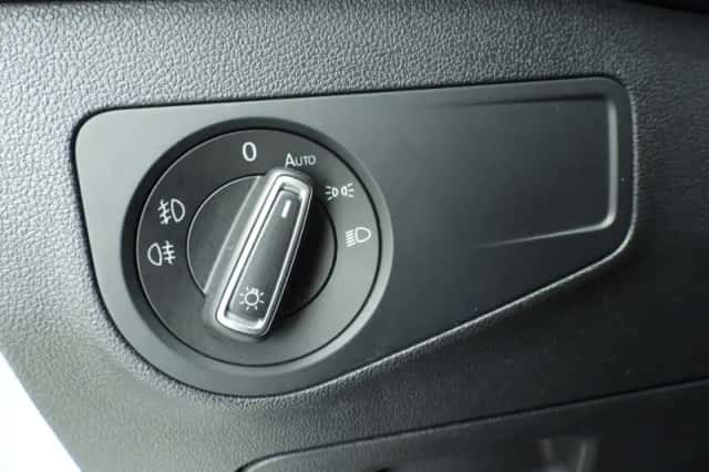 Volkswagen Tiguan (2016) thumbnail 24