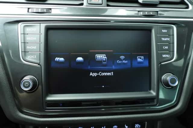 Volkswagen Tiguan (2016) thumbnail 33