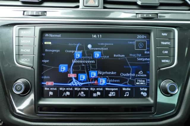 Volkswagen Tiguan (2016) thumbnail 38