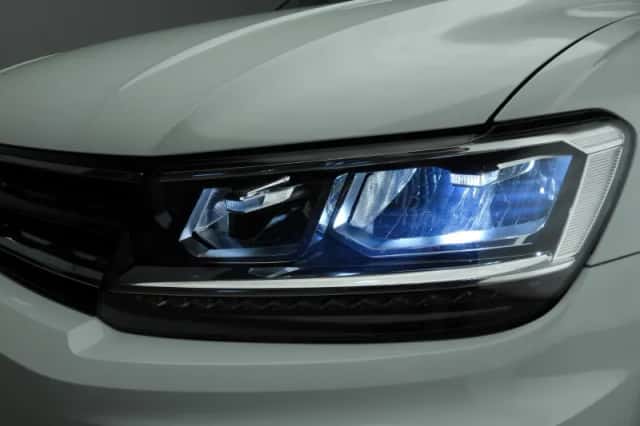 Volkswagen Tiguan (2016) thumbnail 47