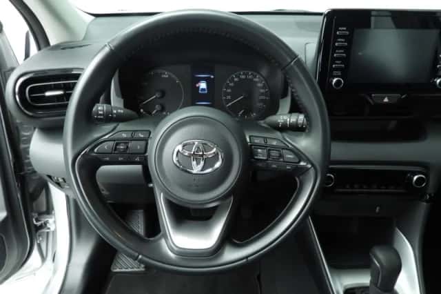 Toyota Yaris (2022) thumbnail 11
