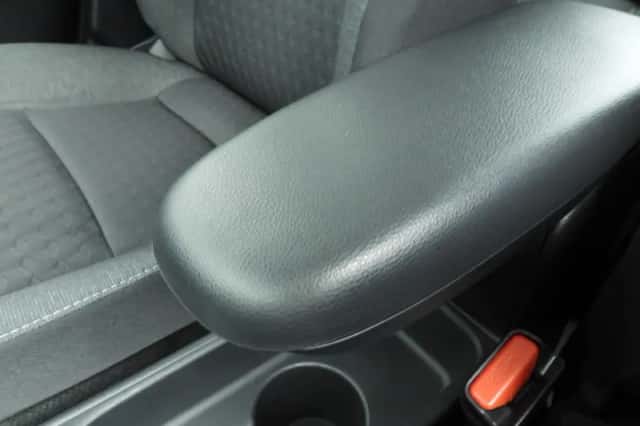 Toyota Yaris (2022) thumbnail 24