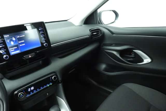 Toyota Yaris (2022) thumbnail 29