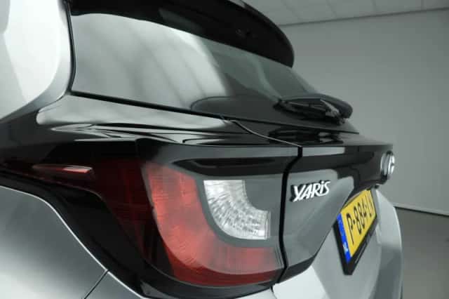 Toyota Yaris (2022) thumbnail 30