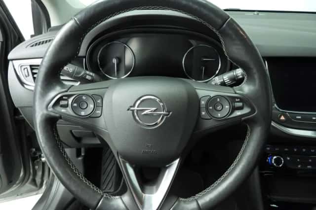 Opel Astra (2021) thumbnail 11