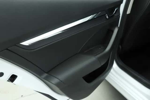 Škoda Octavia (2021) thumbnail 17