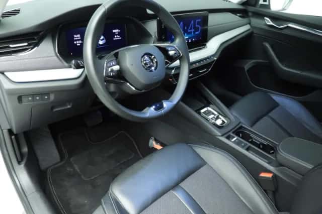 Škoda Octavia (2021) thumbnail 6