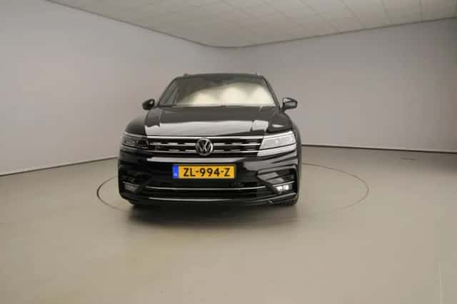 Volkswagen Tiguan (2019) thumbnail 5