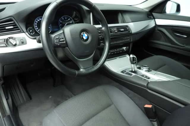 BMW 5-Serie (2015) thumbnail 6