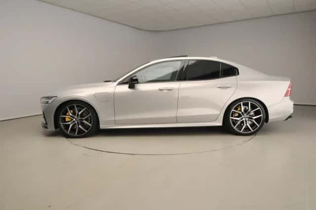 Volvo S60 (2022) thumbnail 2
