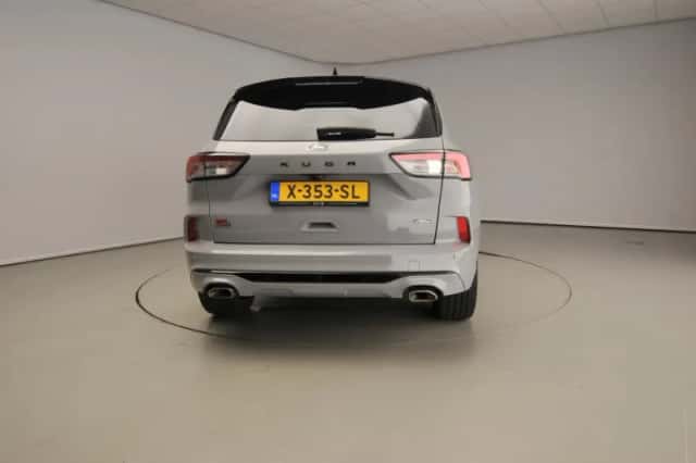 Ford Kuga (2024) thumbnail 3