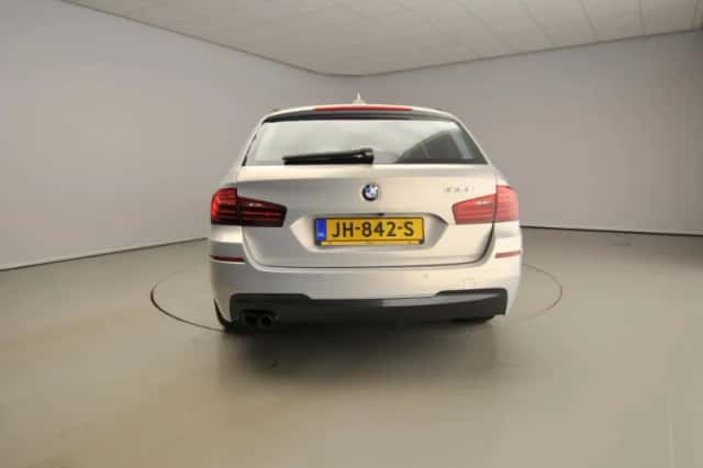 BMW 5-Serie (2016) thumbnail 3