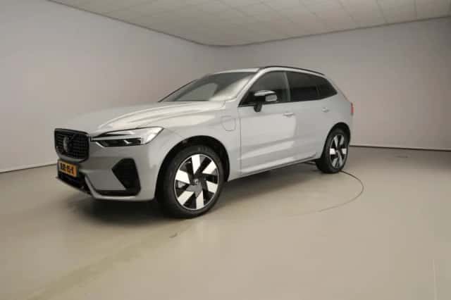 Volvo XC60 (2024) thumbnail 1