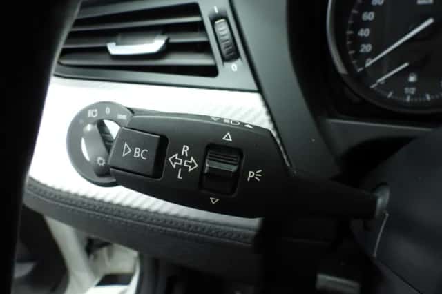 BMW Z4 (2010) thumbnail 26