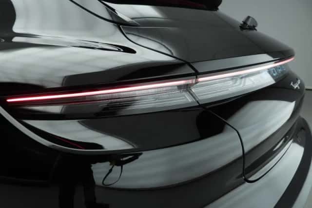 Porsche Taycan (2022) thumbnail 40