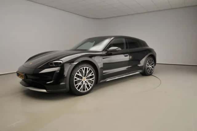 Porsche Taycan (2022) thumbnail 45