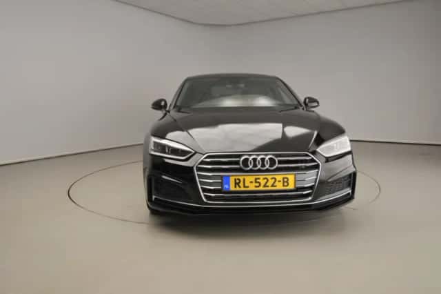 Audi A5 (2018) thumbnail 5