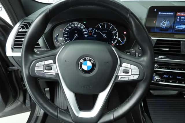 BMW X3 (2018) thumbnail 11