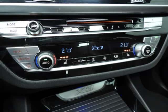 BMW X3 (2018) thumbnail 14
