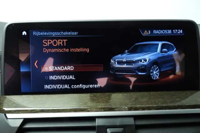 BMW X3 (2018) thumbnail 37