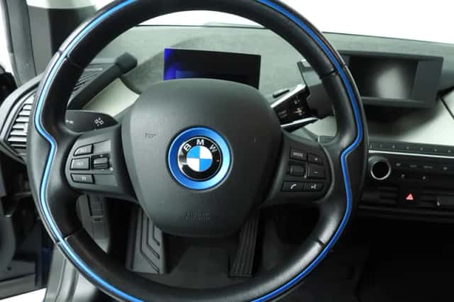 BMW i3 (2016) thumbnail 11