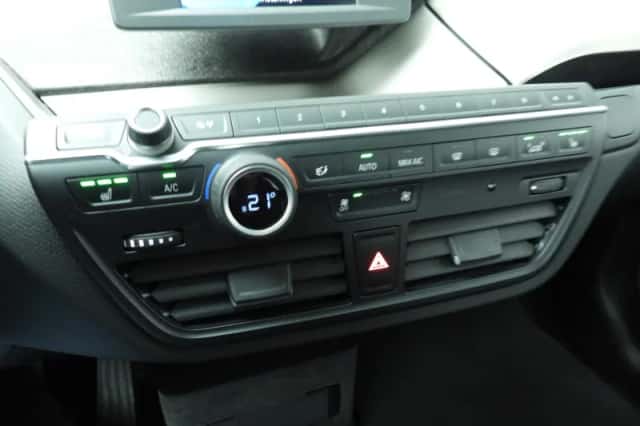 BMW i3 (2016) thumbnail 14
