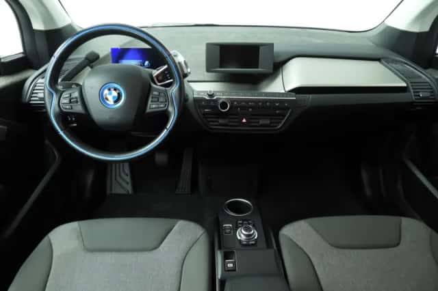 BMW i3 (2016) thumbnail 10