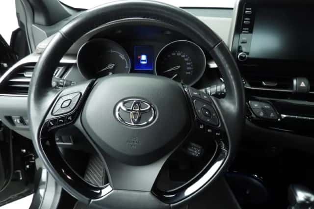 Toyota C-HR (2020) thumbnail 11