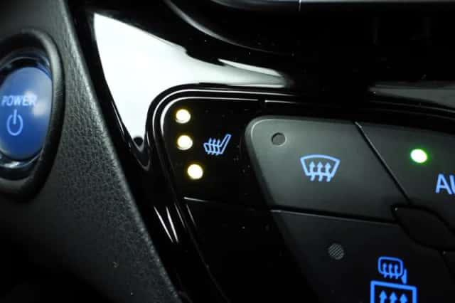 Toyota C-HR (2020) thumbnail 27