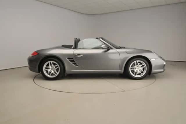 Porsche Boxster (2010) thumbnail 4